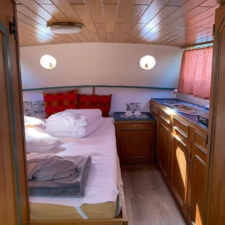 Botel Stahlschiff Dorina Sassnitz